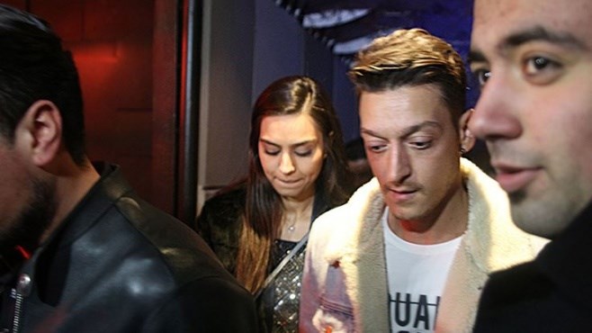 Mesut Özil ve Amine Gülşe'nin Düğün Tarihi Belli Oldu