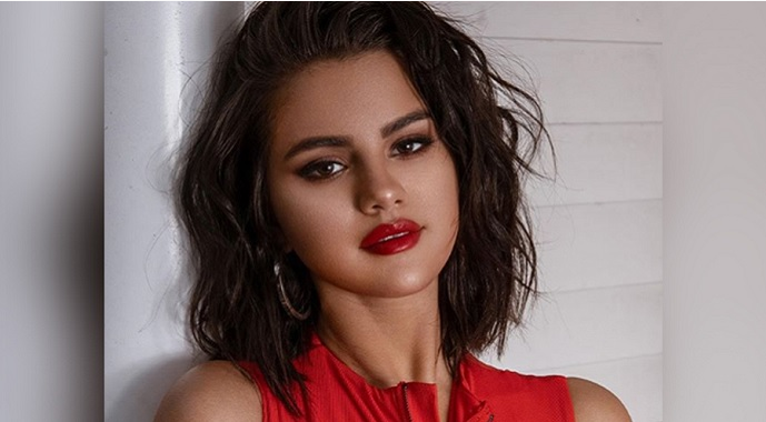 Selena Gomez böbrek nakli yaptırdığı hastaneye bağış yaptı