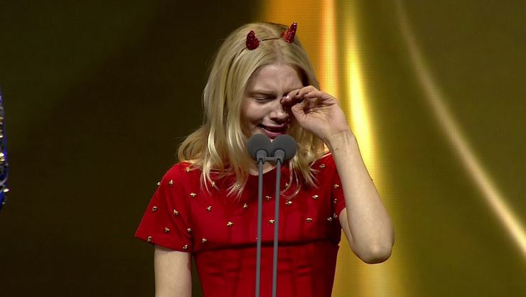 Ünlü Şarkıcı Aleyna Tilki, Gözyaşlarına Boğuldu