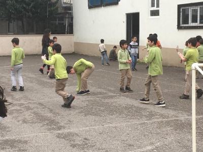 Sakarya Üniversitesi Sosyal Hizmet Bölümü öğrencilerinden çevre bilinci sunumu 